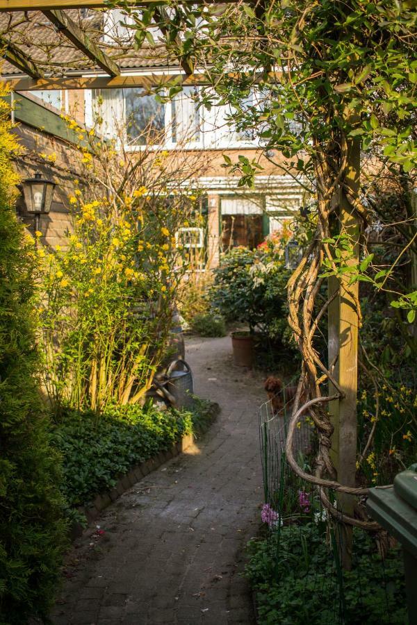 B&B Aan Het Park 에인트호번 외부 사진