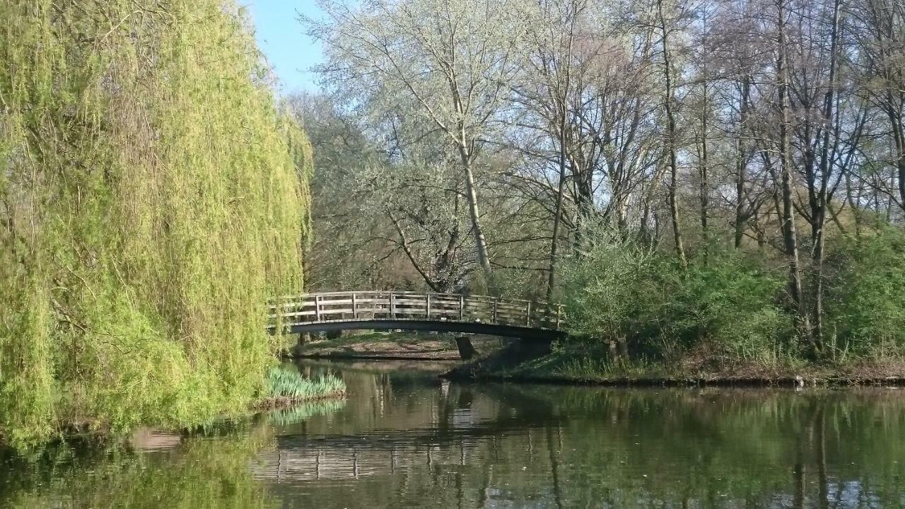 B&B Aan Het Park 에인트호번 외부 사진